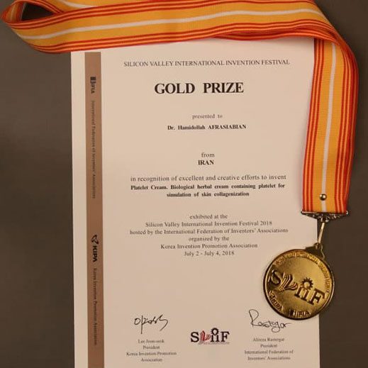 مدال طلا و دیپلم افتخار پزشکی دکتر افراسیابیان از کشور امریکا